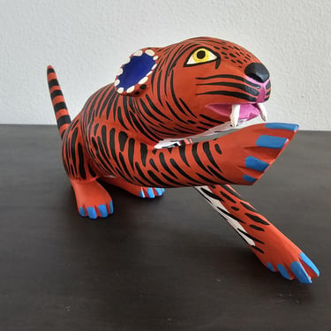 Vintage Mexican Oaxaca Jimenez Family Signed Carved Wood Jaguar Animal Figure Folk Art Sculpture - Manuel Angelico Isaias Jimenez 