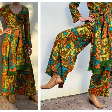 1960s Wide Leg Jumpsuit / Sixties Resort Wear / Wide Leg Pantsuit / Modern Mod / 1960s Fabulous Printed Onesie with Fringe Sash/Head Scarf 