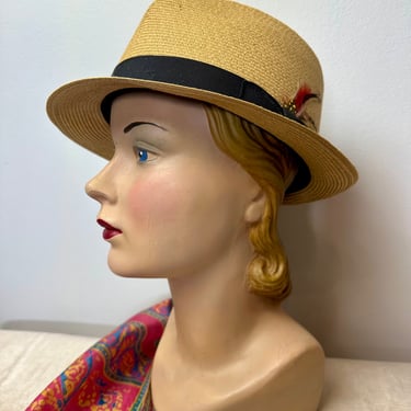 90’s Straw fedora style hat~ unisex Androgynous style~ natural yellow hue black band feather ~ pinup Rovkabilly summer hats~ 7 1/4 -7 3/4 LG 