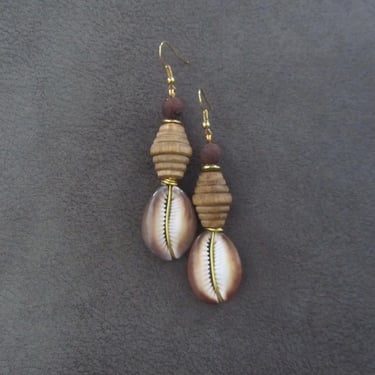 Chunky wood and cowrie shell earrings, brown 2 