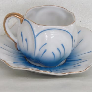 Kipp Ceramic Occupied Japan Demitasse Blue Tea Cup and Saucer Set 2988B