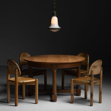 Bauhaus Pendant / Round Dining Table