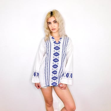 Baja Blouse // vintage cotton white boho hippie Mexican embroidered dress hippy Guatemalan indigo 70s 1970s 1970's 70's // O/S 