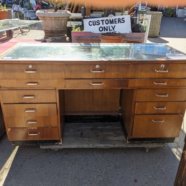 Glass Topped Display Case 60.25 x 32.5 x 26