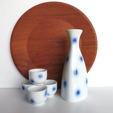 Vintage Porcelain Sake Set From Japan, 5 piece Sake Cup And Pitcher Set With Blue Polk-a-Dots 