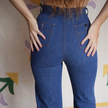 Vintage 70's Denim Jeans / Medium Wash Denim Bell Bottoms / High Waist Jeans 