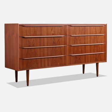 Mid-Century Danish Modern 8-Drawer Teak Dresser