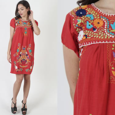 Red Cotton Mexican Mini Dress / Embroidered Floral Bouquet / Authentic From Mexico / Vintage Traditional Puff Sleeve Puebla Dress 
