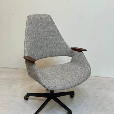 Mid-Century Swivel Chair with Casters by Arthur Umanoff for Barbarella Home 