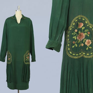 1920s Dress / 20s Green Silk Dress with Embroidery and Ruching 