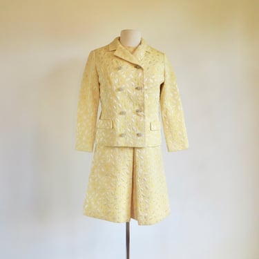 Vintage 1960's Yellow and White Brocade Sleeveless Dress and Jacket Set Mod Style Formal Dressy 60's Spring Summer Fashion Sandra Sage Small 