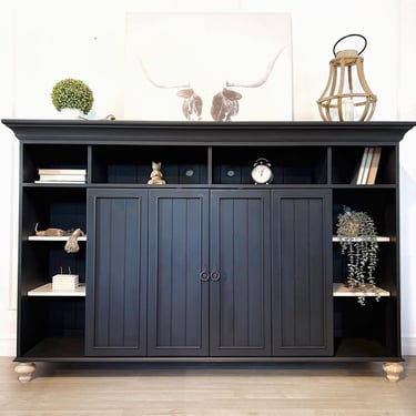 Gorgeous refinished cabinet / media center / bar / buffet / hutch / bookshelf / display cabinet 