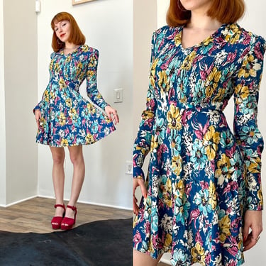 Vintage 1970s Dress / 70s Jody T Floral Smocked Mini Dress / Blue Yellow Pink ( S ) 