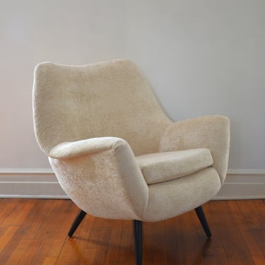 Vintage Mid-Century Modern Arm Chair, Fully Restored in Nubby Cream Fabric by Crypton 