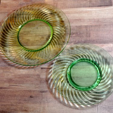 Set of Two Twisted Optic Swirl Pattern Plates One 6” & one 8” Uranium Glass Salad Appitizer Depression Glass Spring Green Imperial 