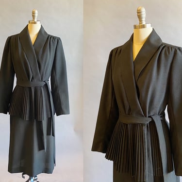 Vintage Lilli Ann Suit / Vintage Lilli Ann / 70s Suit / Size Medium Size LargeLarge 