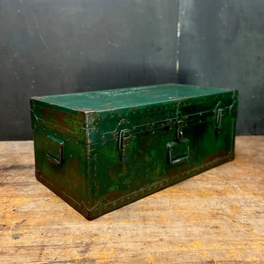 Vintage Helicopter Pilots Military Trunk Original Patina Mid-Century War Chest for Retail Boutique Pedestal Prop Display Table Storage 