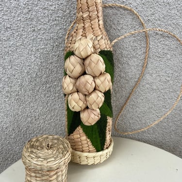 Vintage boho Mexican straw wine bottle cover yarn accents size 13” plus small basket 