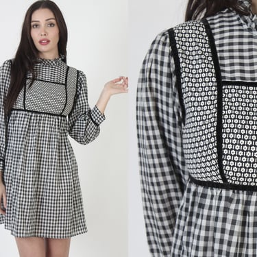 Casual 70s Black And White Checker Print Gingham Short Picnic Style Dress 
