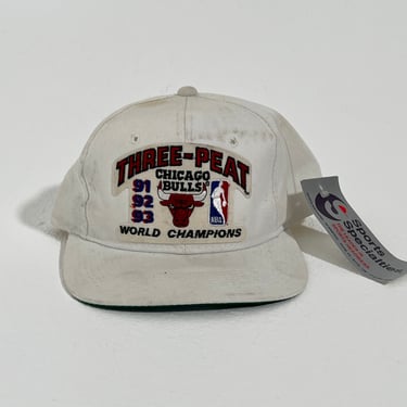 Vintage 1990's Sports Specialties Chicago Bulls Three-Peat White Snapback Hat