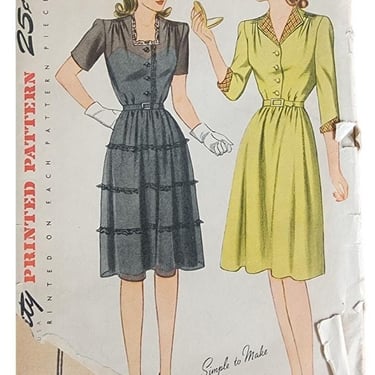 Vintage 40s Sewing Pattern: Belted Dress Simplicity Pattern 4722 