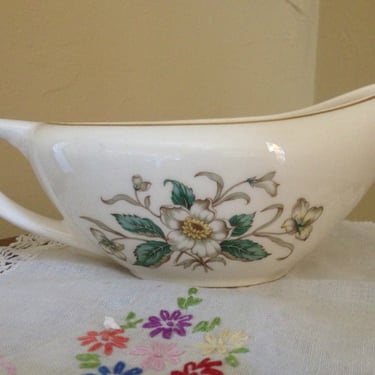 Vintage Edwin Knowles Carolina Magnolia Fine China Gravy boat with Gold Trim. Made in the late 1940's early 1950's 