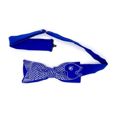 Vintage 1983 The Nature Company Bow Tie, Whimsical Blue Silkscreened Fish by Artist Noel Strand San Francisco, New in Box, Gift for Him, VFG 