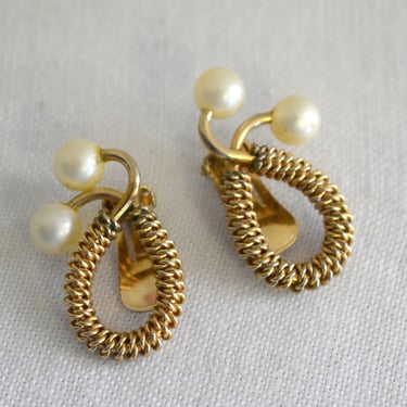 1960s Marvella Faux Pearl Twist Clip Earrings 