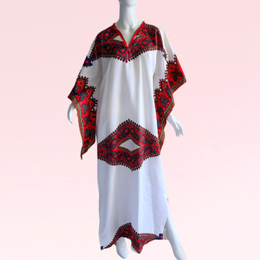 70s Vintage Dashiki Kimono Bohemian Festival Caftan: The Perfect Attire for a Boho-Chic Summer Look 