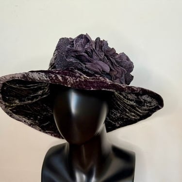 Vintage 90&#39;s DONNA KAREN Crushed Velvet Flower Hat by VintageRosemond