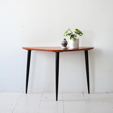 1960s Scandinavian Teak Coffee Table with Black Painted Legs – Mid-Century Modern Design 