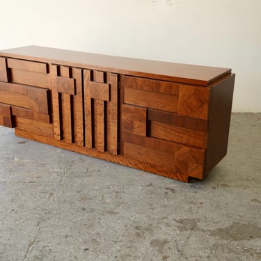 Mid Century Modern 9 Drawer Dresser/Credenza/Media Center Staccato Lane 