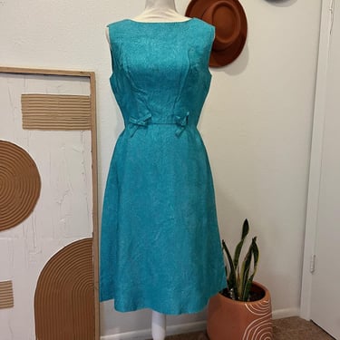 Vintage Handmade 1960s Bow Sparkle Textured Sleeveless Knee Length Dress 