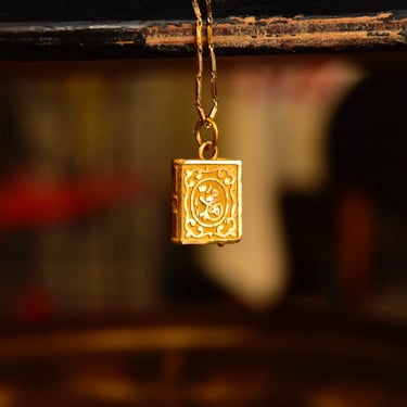 Vintage Indian 22KT Gold Koran Charm, Hollow Yellow Gold Pendant, Islamic Designs, Raised Designs, 7/8" 