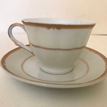 Vintage D'Lusso Demitasse Espresso Tea Cup  Gold and Cream trim 