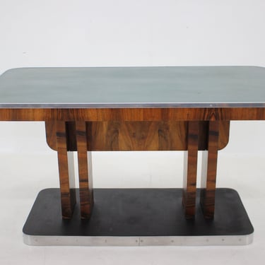 1930s Art Deco Dining Table in Walnut, Czechoslovakia 