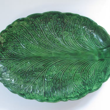 Vintage Green Majolica Pottery Leaf Platter Green Ceramic Leaf Plate leaf pattern Serving Plate Oval Green Pottery Plate Boho Pottery Nature 