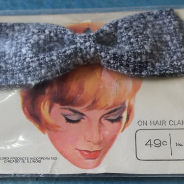 Vintage 50s 1960s Hair Bow clip in Original Packaging Gayla Hair Accessories black white speckled woven barrette pinup girl 