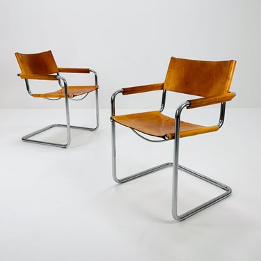 set of 2 Mid century armchairs Matteo Grassi Mg5 leather cantilevered by Mart Stam Italy 1980s 