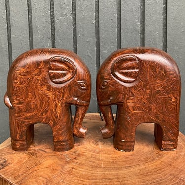 Elephant sculptures Bookends