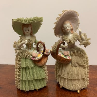 1940s Wales Ceramic Ladies 