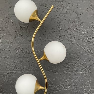 Italian Gold 3 Way Frosted Globe Floor Lamp