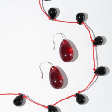 Gota Hook Earrings in Red