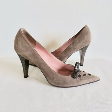 Vintage Marc Jacobs Size 38 7.5US Gray Taupe Suede High Heel Pumps Pointy Toes Perforated Lame Trim and Heels 1950's Style Stiletto Heels 