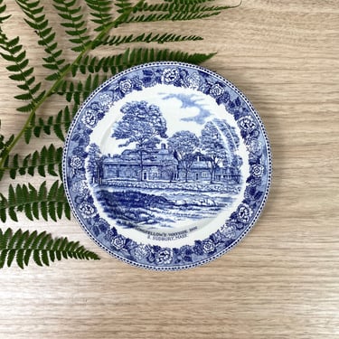 Longfellow's Wayside Inn souvenir plate - blue transferware 