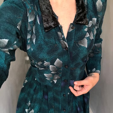 Green Floral Dress w/ Velvet Collar 