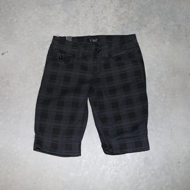 Vintage Y2K 00s YMI Black Plaid Summer Bermuda Shorts Low Rise Casual Shorts XS 