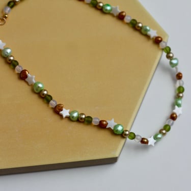 Pearl and Beaded Choker Necklace / Cute 90s Y2K style colorful jewelry 