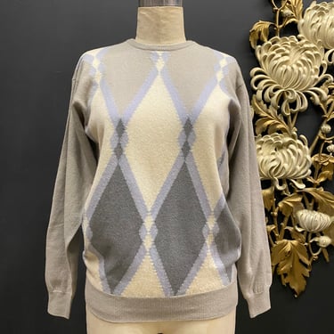 1960s wool sweater, argyle, vintage jumper, scotch house, harlequin, size medium, gray lavender, crew neck, long sleeve, 60s pullover, 36 38 