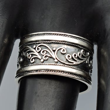 70's abstract sterling feathers size 9.5 boho cigar band, handcrafted oxidized 925 silver ferns ring 